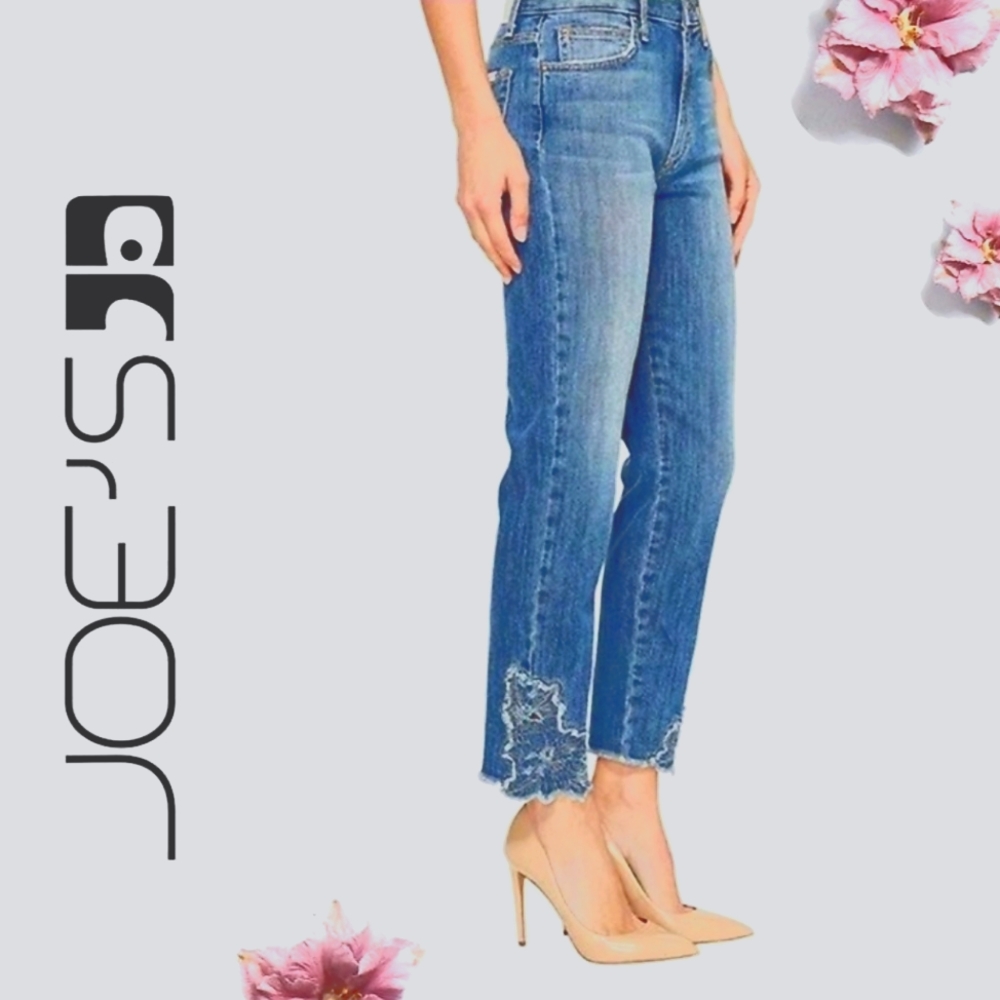 Joe's Jeans •Debbie• Cropped Floral Hem